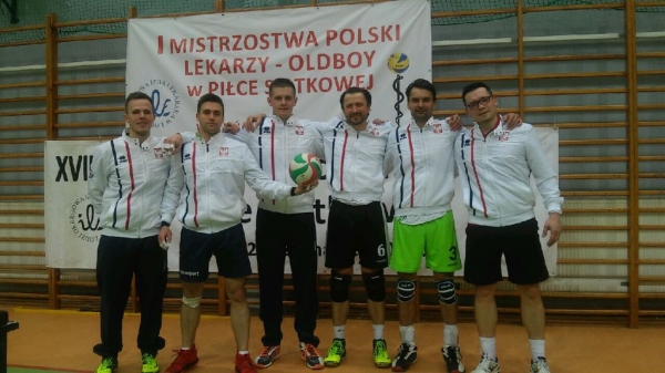 W Wieluniu rozegrano XVIII Mistrzostwa Polski Lekarzy w Piłce Siatkowej. Wśród zwycięzców nasi okuliści!