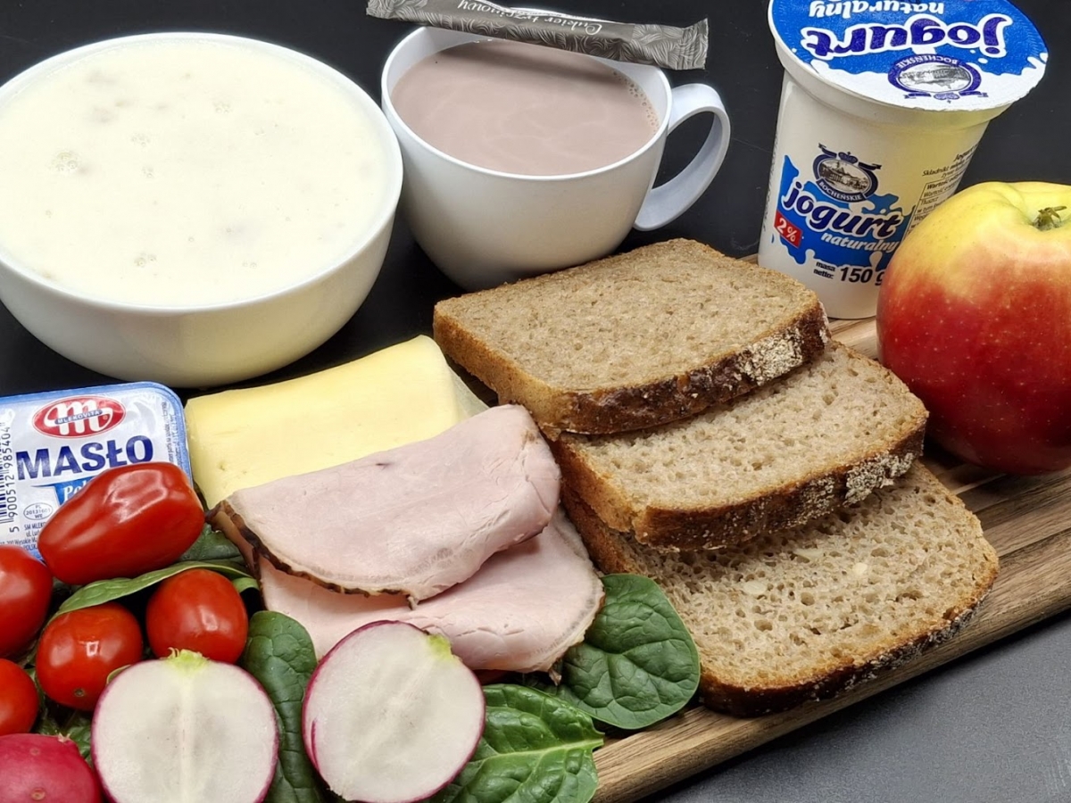 śniadanie z ograniczeniem łatwoprzyswajalnych węglowodanów