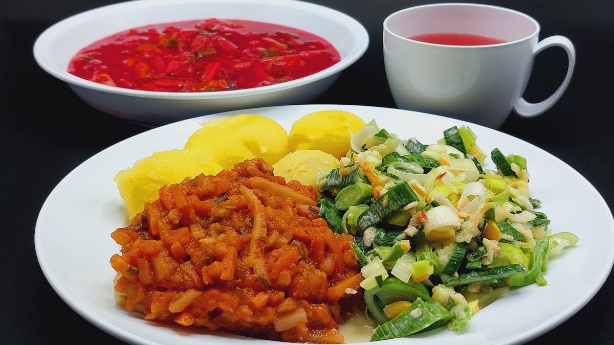 obiad z ograniczeniem łatwoprzyswajalnych węglowodan&oacute;w