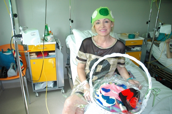 Unikatowe czapki trafią do pacjentów oddziałów onkologicznych naszego Szpitala!