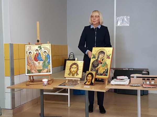 Świat fascynacji Ikoną dr Anny Iwańczak