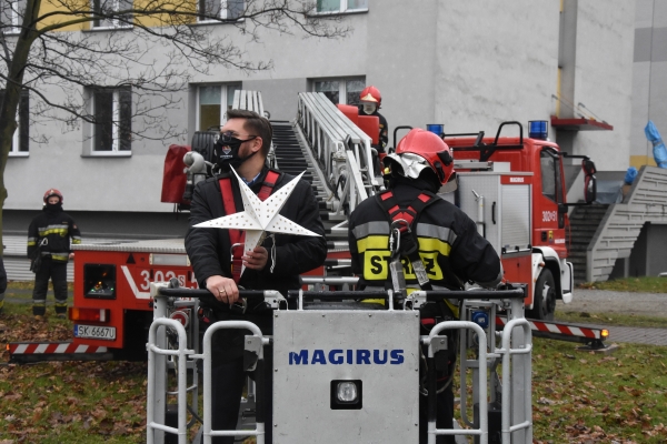 Finał akcji "Bombka dla Fundacji - rozświetl szpitalną choinkę"