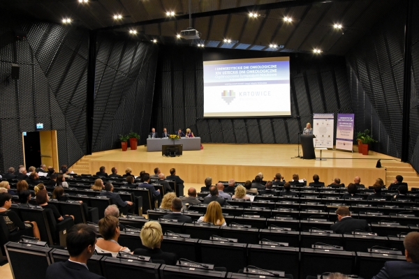 W stolicy Śląska najlepsi specjaliści rozmawiali o metodach leczenia najcięższych nowotworów